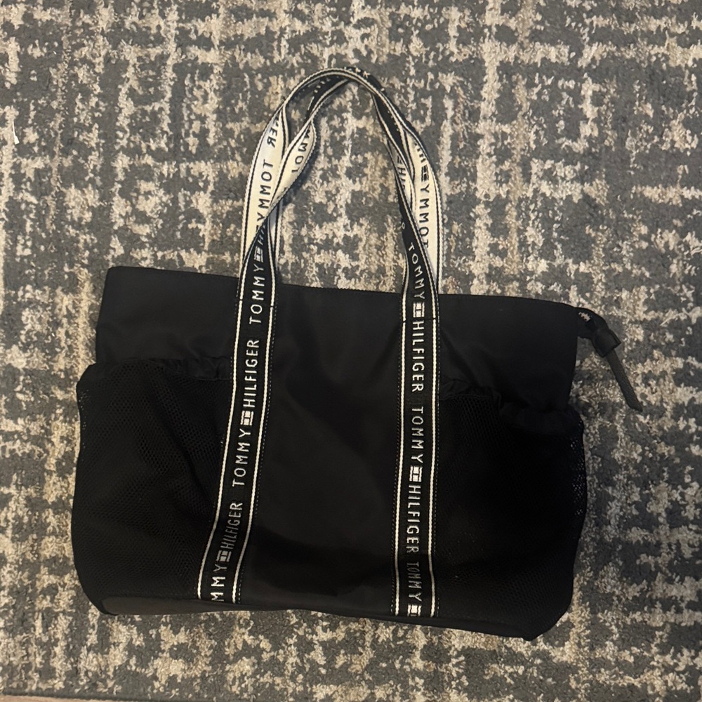 Tommy Hilfiger Black Duffel Bag with Logo Straps